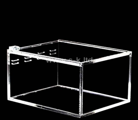 Custom wholesale acrylic fish isolation box