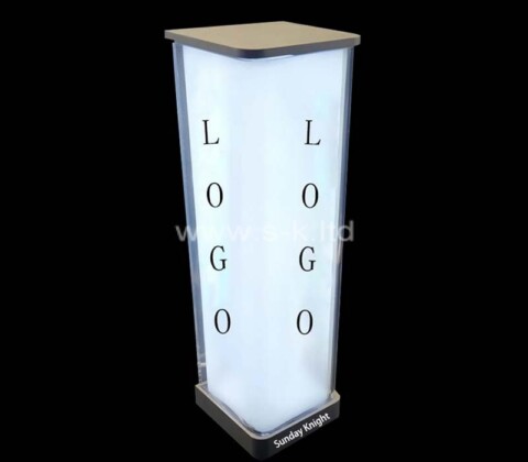 Custom wholesale acrylic four-sided full-body light box